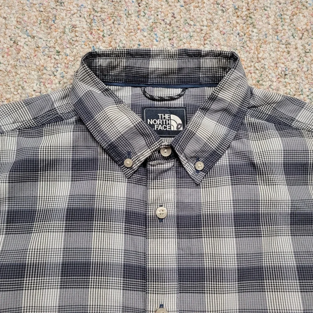 The North Face Shirt Mens Large Grey Plaid Button Down Long Sleeve Campin Hiking